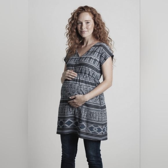 Liz Lange Maternity Gray & Blue Tunic Top (M) - Picture 1 of 5